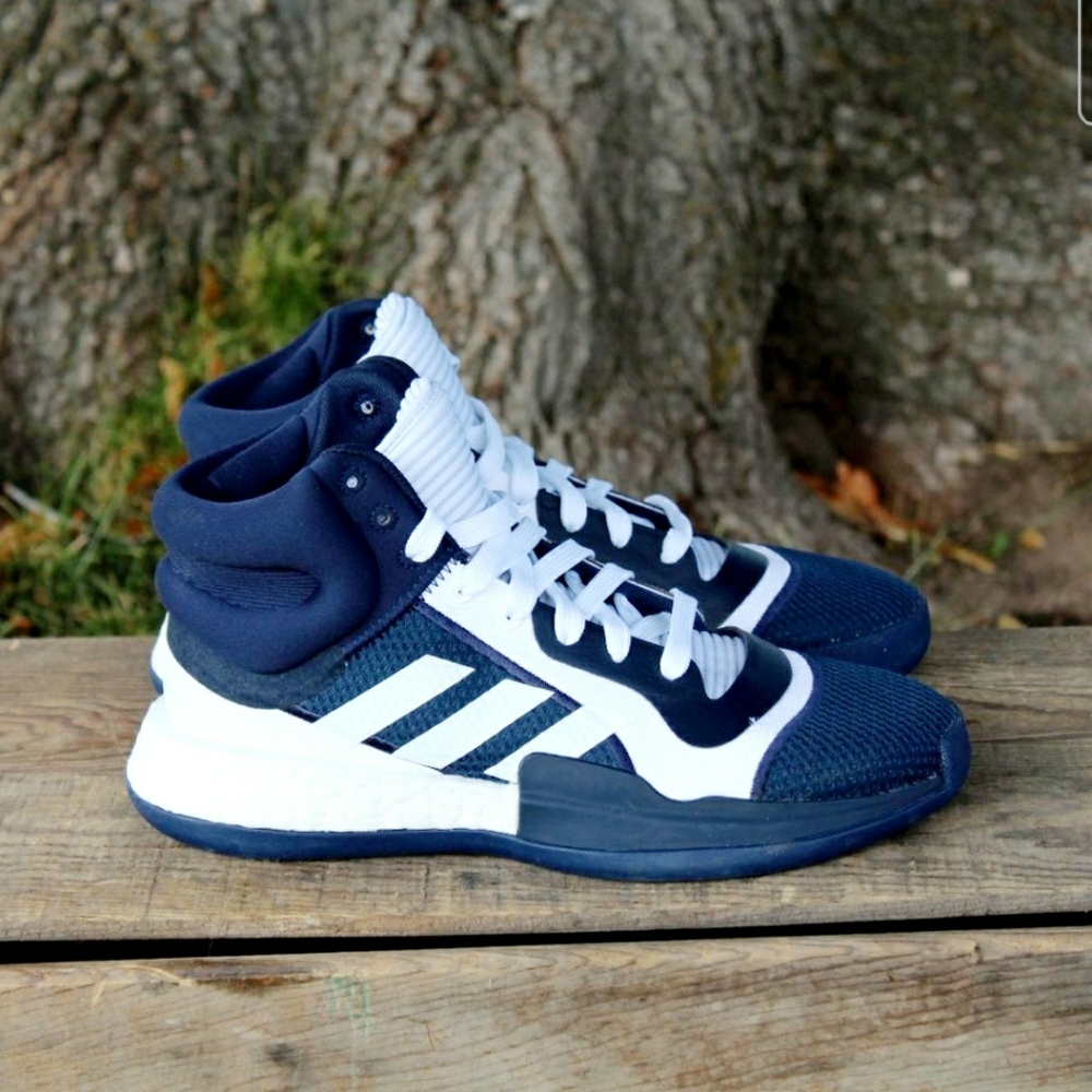NEW Adidas Marquee Boost Mid Basketball Shoes